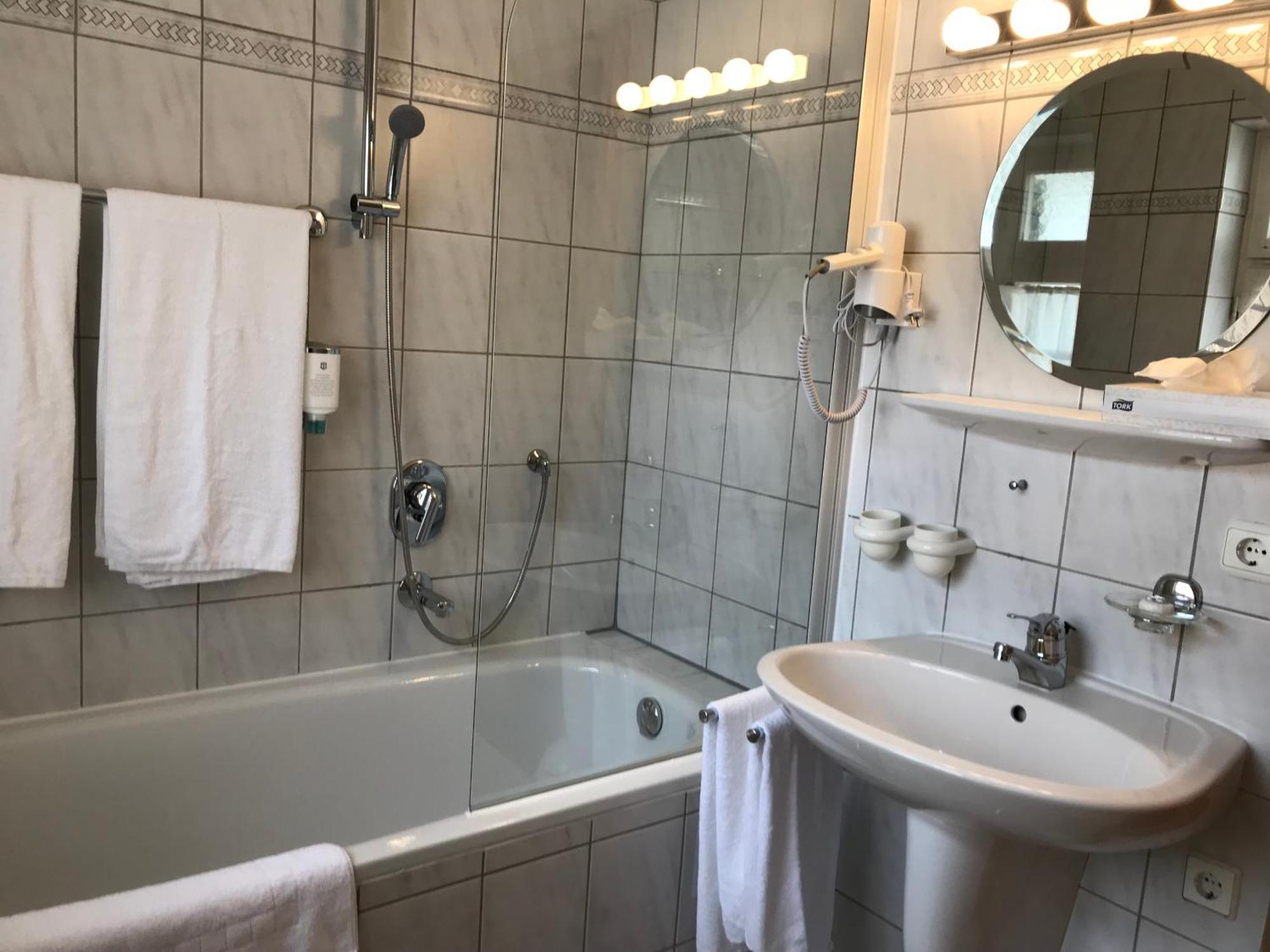 Hotel Hohe Schule Bad Überkingen Kamer foto