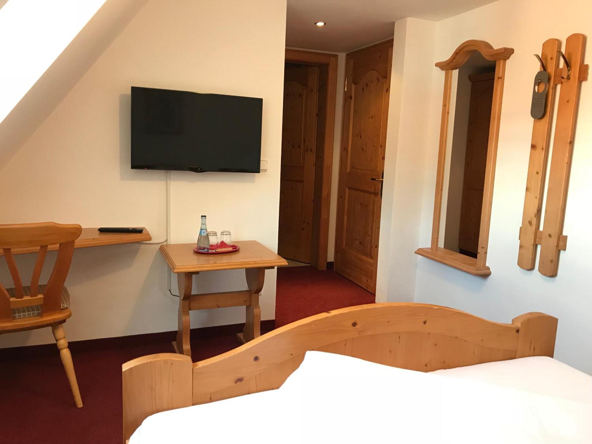 Hotel Hohe Schule Bad Überkingen Kamer foto